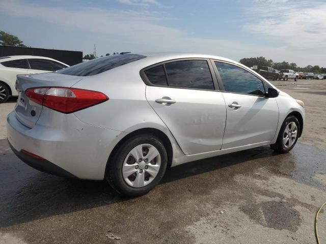 Photo 3 from auction – 2014 KIA FORTE LX with VIN KNAFK4A63E5193377