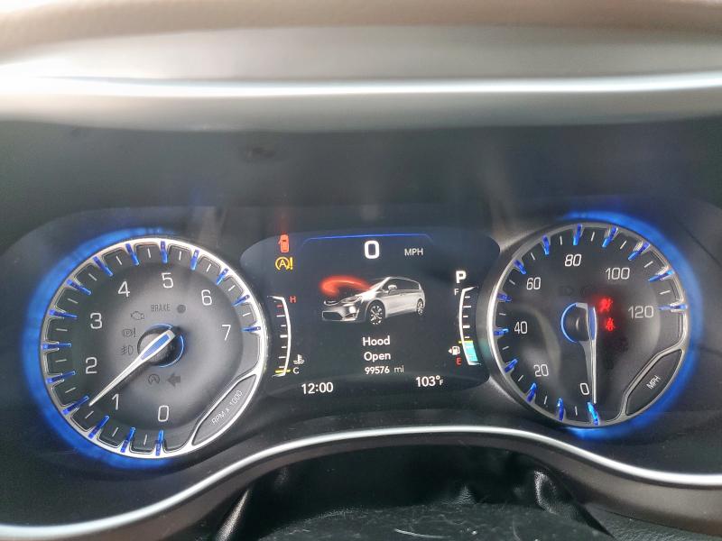 Photo 9 from auction – 2017 CHRYSLER PACIFICA L with VIN 2C4RC1GG2HR837034