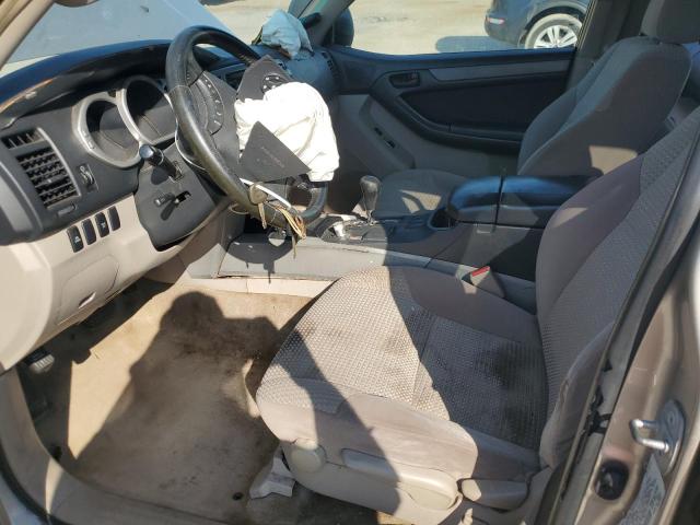 Photo 7 from auction – 2004 TOYOTA 4RUNNER SR with VIN JTEZU14R040017652
