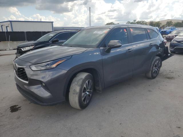TOYOTA HIGHLANDER 2024 with VIN 5TDKDRAH2RS535282 - Photo from auction