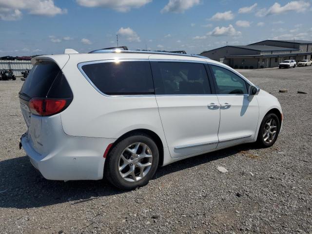 Photo 3 from auction – 2017 CHRYSLER PACIFICA LIMITED with VIN 2C4RC1GG5HR709094