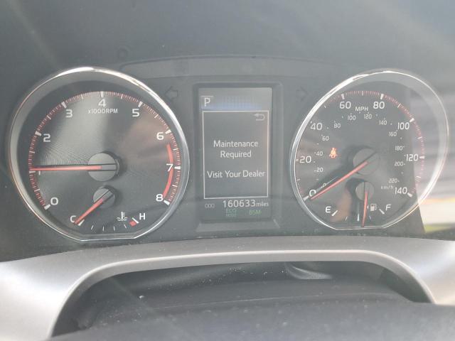 Photo 9 from auction – 2018 TOYOTA RAV4 SE with VIN JTMJFREV6JJ179328