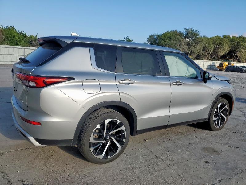 Photo 3 from auction – 2024 MITSUBISHI OUTLANDER with VIN JA4J3VA87RZ033707