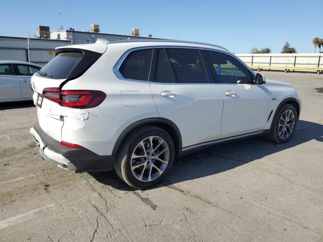 Photo 3 from auction – 2023 BMW X5 XDRIVE45E with VIN 5UXTA6C04P9N61136
