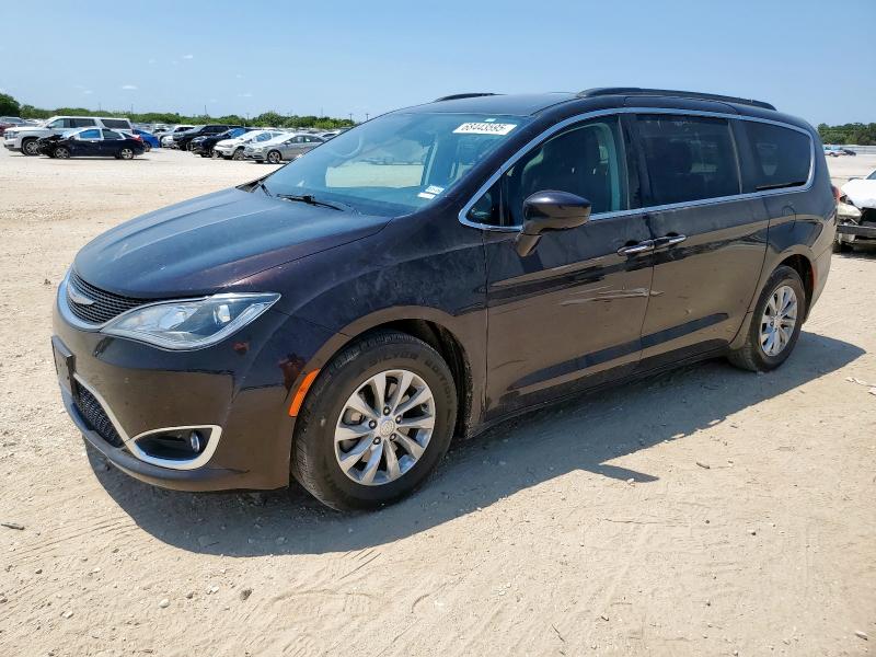 CHRYSLER PACIFICA T 2018 with VIN 2C4RC1FGXJR139620 - Photo from auction