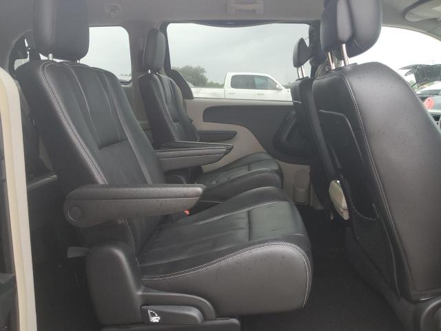 Photo 11 from auction – 2014 CHRYSLER TOWN & COU with VIN 2C4RC1BG9ER446238