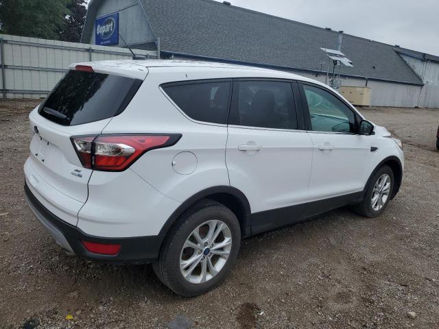 Photo 3 from auction – 2017 FORD ESCAPE SE with VIN 1FMCU9GD6HUB28340