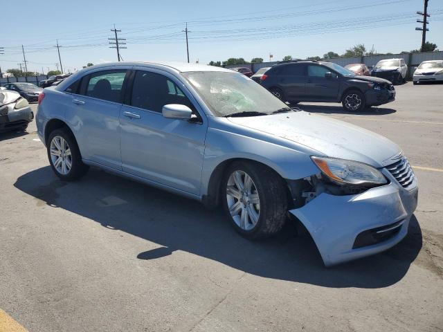 Photo 4 from auction – 2013 CHRYSLER 200 TOURIN with VIN 1C3CCBBB1DN584405