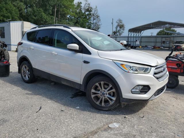 Photo 4 from auction – 2017 FORD ESCAPE SE with VIN 1FMCU0GD0HUC83137