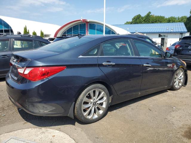 Фото 3 с аукциона – 2012 HYUNDAI SONATA SE с VIN 5NPEC4AB1CH411273