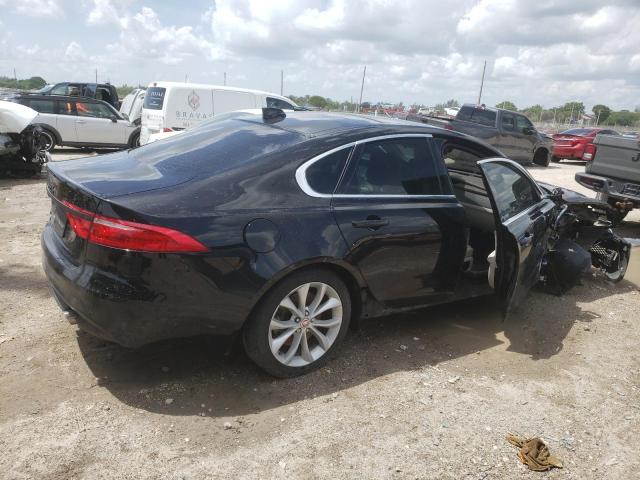 Photo 3 from auction – 2018 JAGUAR XF PREMIUM with VIN SAJBD4FX4JCY56590
