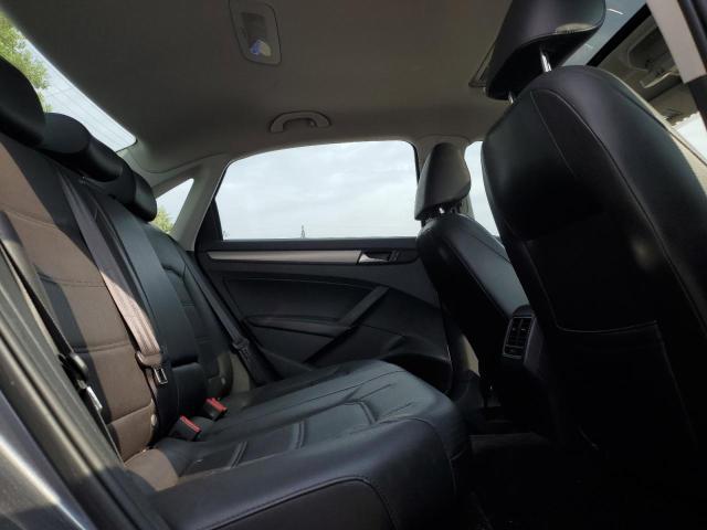 Photo 10 from auction – 2015 VOLKSWAGEN PASSAT SE with VIN 1VWBS7A33FC026777