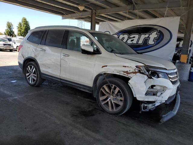 Photo 4 from auction – 2017 HONDA PILOT TOUR with VIN 5FNYF6H95HB061946