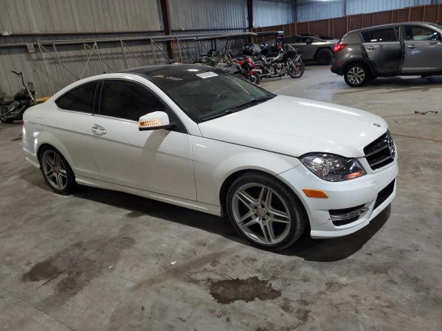 Photo 4 from auction – 2014 MERZ C 250 with VIN WDDGJ4HB0EG174681