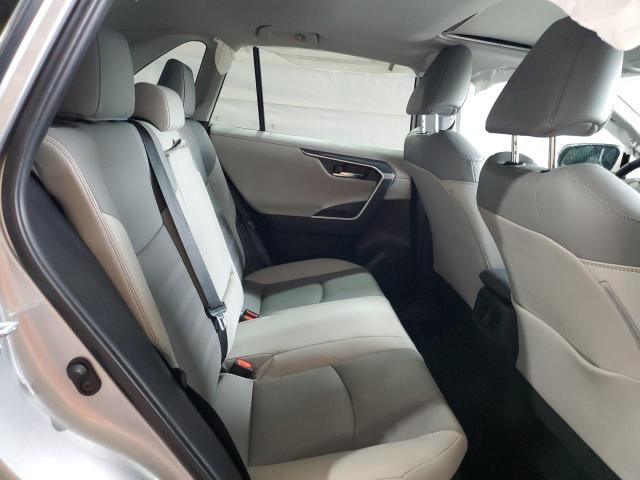 Photo 11 from auction – 2019 TOYOTA RAV4 LIMIT with VIN 2T3DWRFV9KW042804