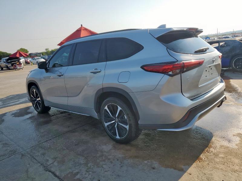 Photo 2 from auction – 2021 TOYOTA HIGHLANDER with VIN 5TDLZRAHXMS069583