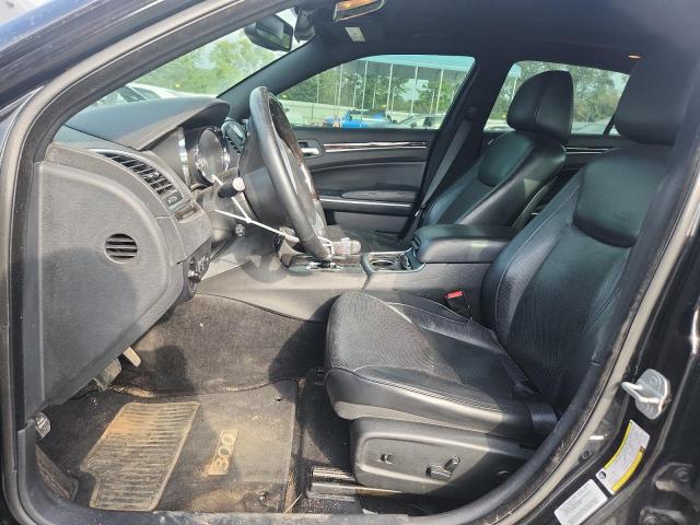 Photo 7 from auction – 2014 CHRYSLER 300C with VIN 2C3CCAEG5EH142075