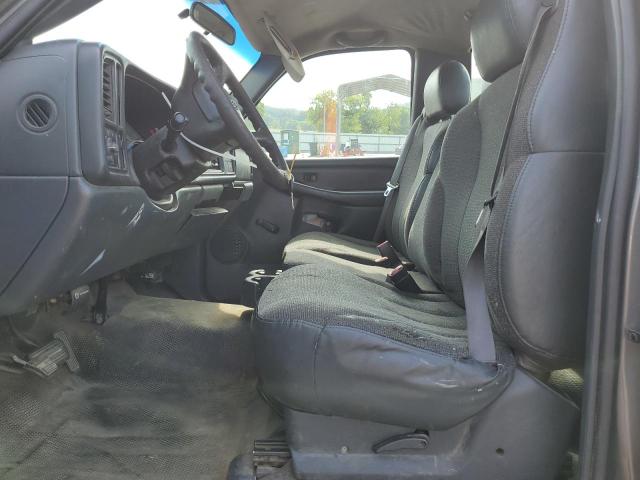 Photo 7 from auction – 2002 CHEVROLET SILVERADO C1500 with VIN 1GCEC14W62Z177734