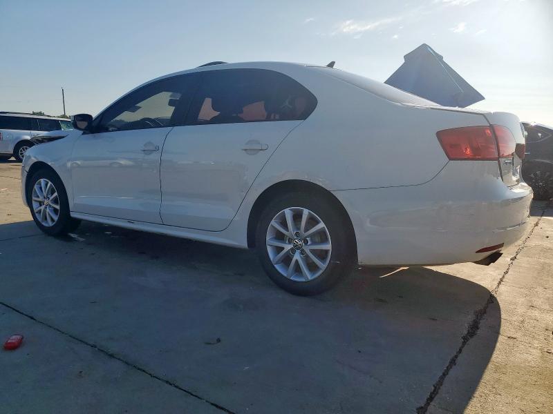 Photo 2 from auction – 2011 VOLKSWAGEN JETTA SE with VIN 3VWDX7AJ4BM332467