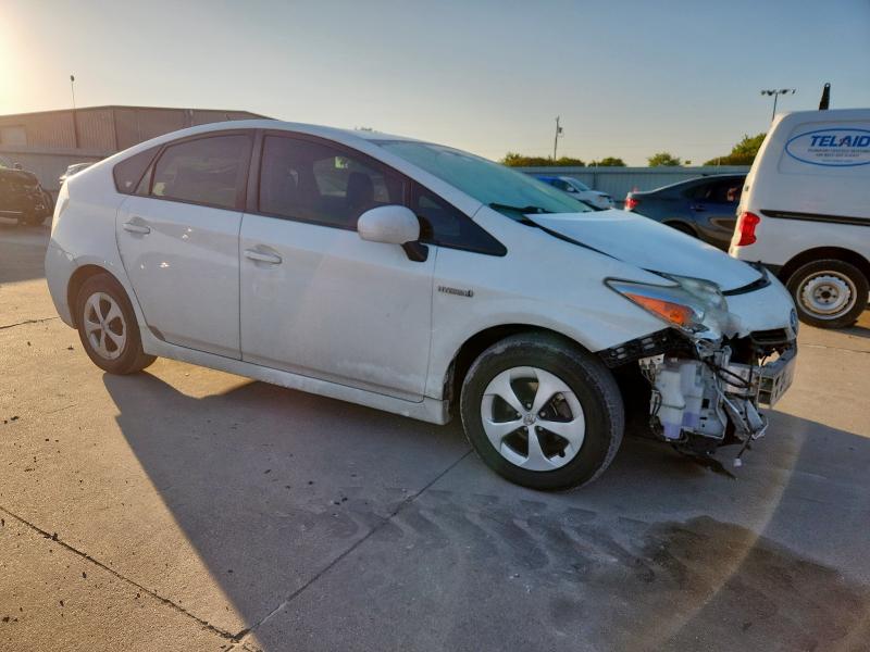 Photo 4 from auction – 2015 TOYOTA PRIUS with VIN JTDKN3DU1F1920909
