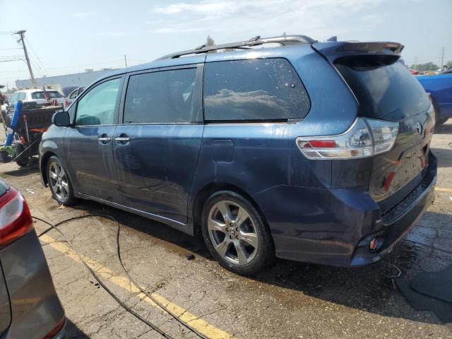 Photo 2 from auction – 2018 TOYOTA SIENNA SE with VIN 5TDXZ3DC3JS942603
