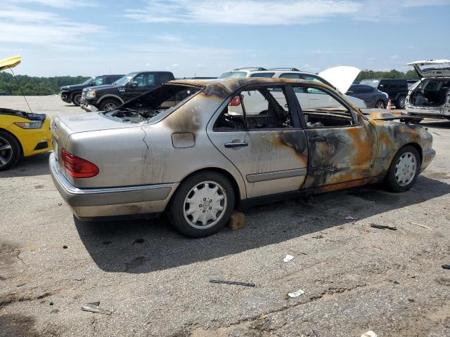 Photo 3 from auction – 1997 MERCEDES-BENZ E 320 with VIN WDBJF55F3VA350722