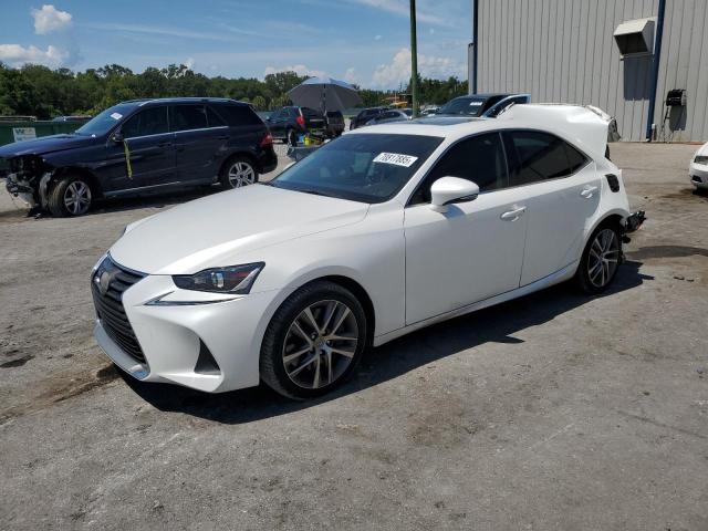 LEXUS IS 300 2020 مع رقم تعريف المركبة JTHAA1D23L5105348 - صورة من المزاد