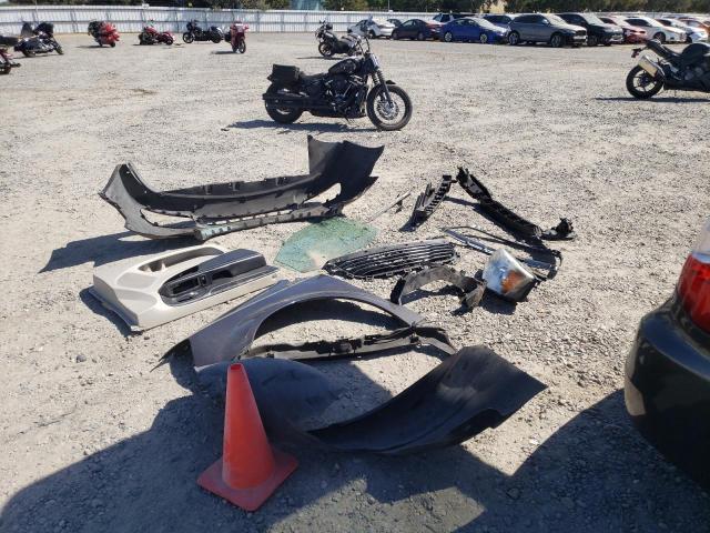 Photo 13 from auction – 2015 CHRYSLER TOWN & COU with VIN 2C4RC1BG4FR673435