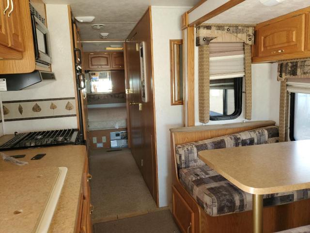 Photo 6 from auction – 2004 DAMON MOTORHOME with VIN 5B4LP57G343377828