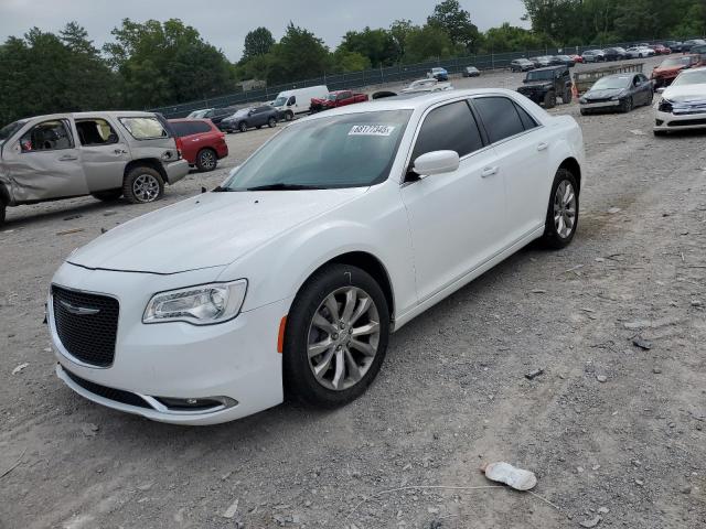 CHRYSLER 300 LIMITED 2017 مع رقم تعريف المركبة 2C3CCARG1HH585936 - صورة من المزاد