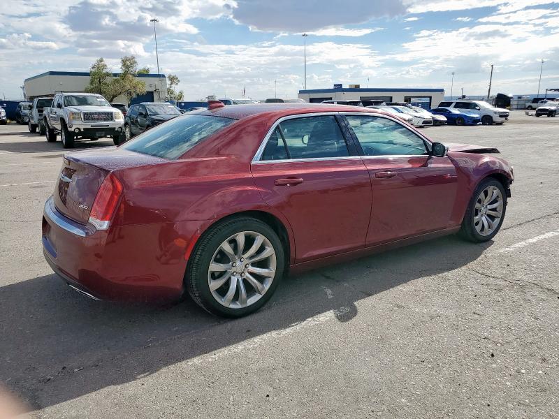 Photo 3 from auction – 2019 CHRYSLER 300 TOURING with VIN 2C3CCAAG5KH667624