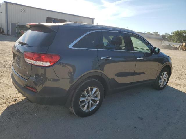 Photo 3 from auction – 2016 KIA SORENTO LX with VIN 5XYPG4A33GG040572