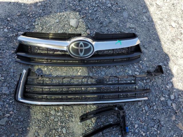 Photo 13 from auction – 2016 TOYOTA HIGHLANDER with VIN 5TDYKRFH2GS158085