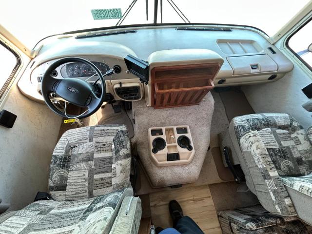 Photo 5 from auction – 2001 MHOM FOURWINDS 290 3 with VIN 1FCLF53S310A13154