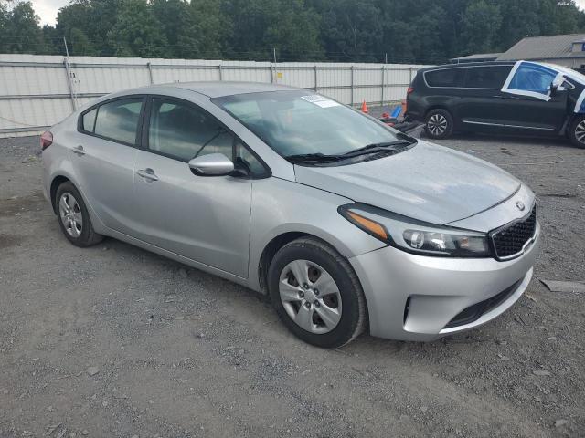 Photo 4 from auction – 2017 KIA FORTE LX with VIN 3KPFK4A74HE140353