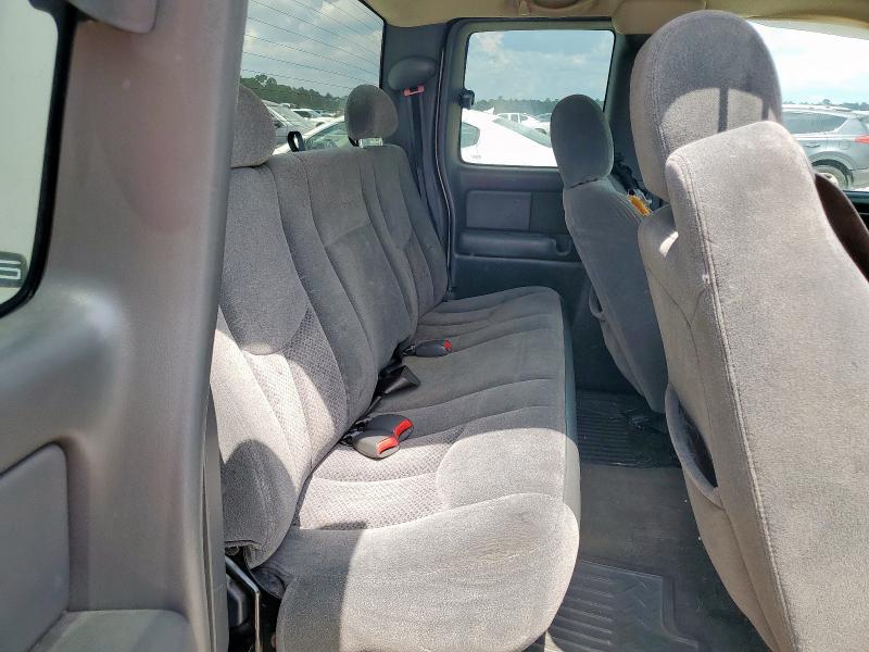 Photo 10 from auction – 2004 CHEVROLET SILVERADO with VIN 2GCEC19V441215134