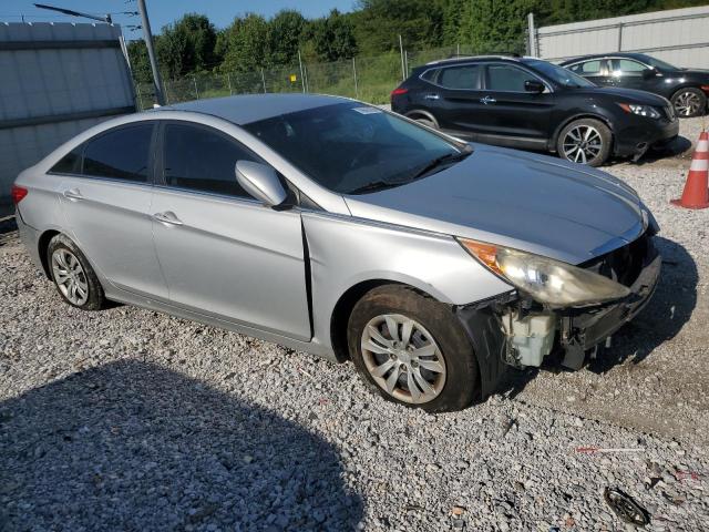 Photo 4 from auction – 2011 HYUNDAI SONATA with VIN 5NPEB4AC9BH073177