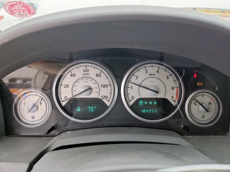 Photo 9 from auction – 2010 CHRYSLER TOWN & COU with VIN 2A4RR5D17AR393901