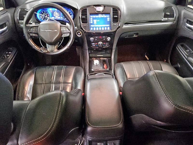 Foto 8 de la subasta – 2017 CHRYSLER 300 S con VIN 2C3CCABG3HH531144