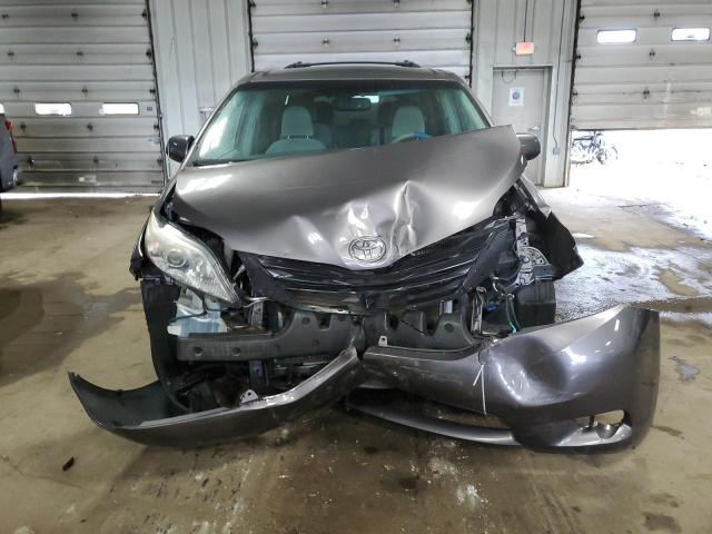 Photo 5 from auction – 2011 TOYOTA SIENNA LE with VIN 5TDKK3DC4BS095896