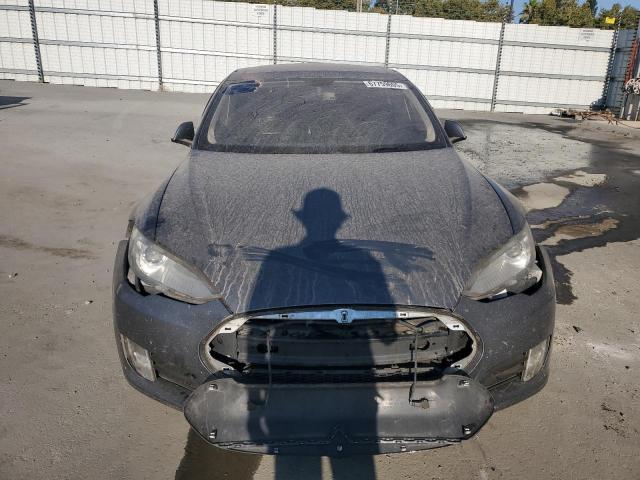 Photo 5 from auction – 2014 TESLA MODEL S with VIN 5YJSA1H1XEFP40396