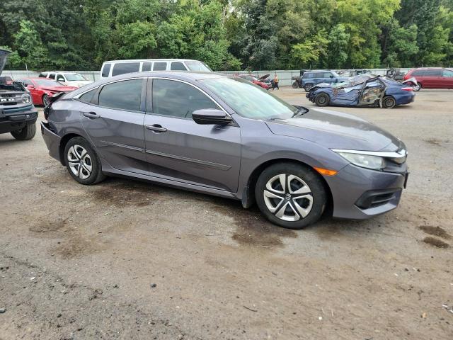 Photo 4 from auction – 2017 HONDA CIVIC LX with VIN 19XFC2F51HE015688