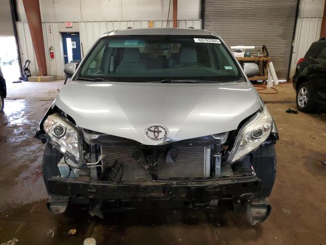 Photo 5 from auction – 2016 TOYOTA SIENNA LE with VIN 5TDKK3DC6GS740944