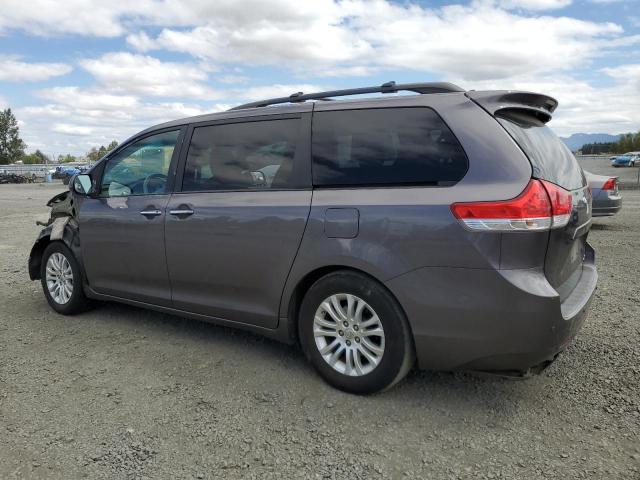 Photo 2 from auction – 2011 TOYOTA SIENNA XLE with VIN 5TDYK3DC2BS010242