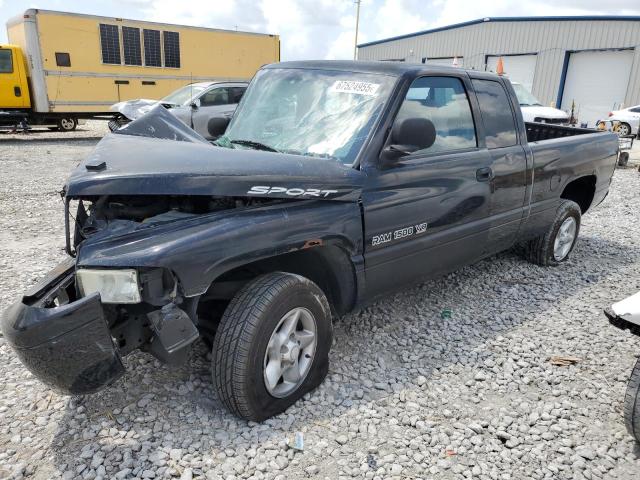 DODGE RAM 1500 2000 with VIN 1B7HC13Y0YJ166381 - Photo from auction