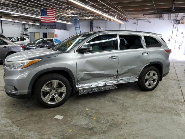 TOYOTA HIGHLANDER 2015 with VIN 5TDDKRFH9FS203357 - Photo from auction