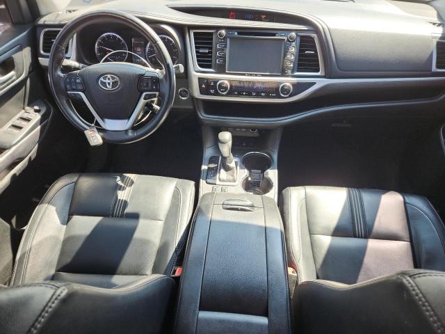 Photo 8 from auction – 2017 TOYOTA HIGHLANDER with VIN 5TDJZRFH7HS373301