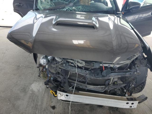 Photo 11 from auction – 2016 TOYOTA 4RUNNER SR with VIN JTEBU5JR3G5323118