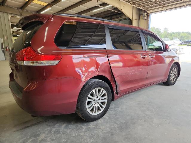 Photo 3 from auction – 2012 TOYOTA SIENNA XLE with VIN 5TDYK3DC4CS215367