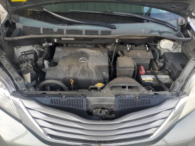 Photo 12 from auction – 2011 TOYOTA SIENNA XLE with VIN 5TDYK3DC4BS132990